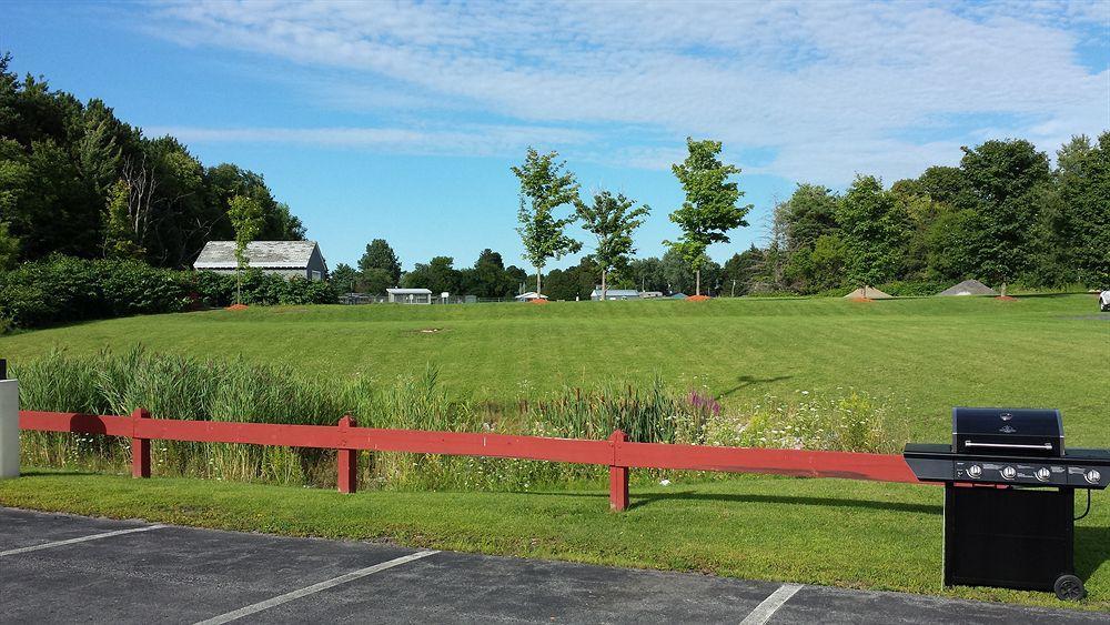 Pleasant Night Inn- Carthage Ny Exterior photo