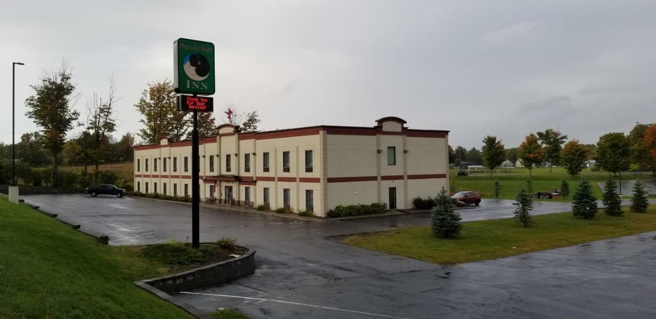 Pleasant Night Inn- Carthage Ny Exterior photo